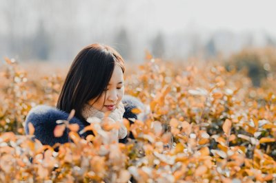 QQ群成员采集脚本月入过万？拆解“卖号”套路：从导出群友QQ到打包出售，一单赚几百的灰产逻辑与封号风险