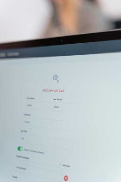 用PHPStan揪出Laravel表单验证中的类型混淆与注入风险