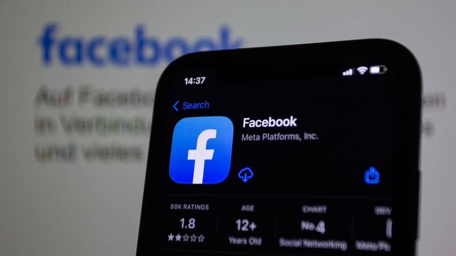Copyright infringement warning on secondhand platform